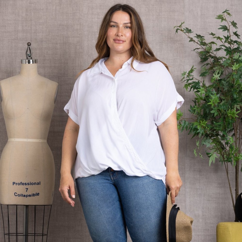 EYELET CRINKLE BLOUSE PLUS SIZE TOP